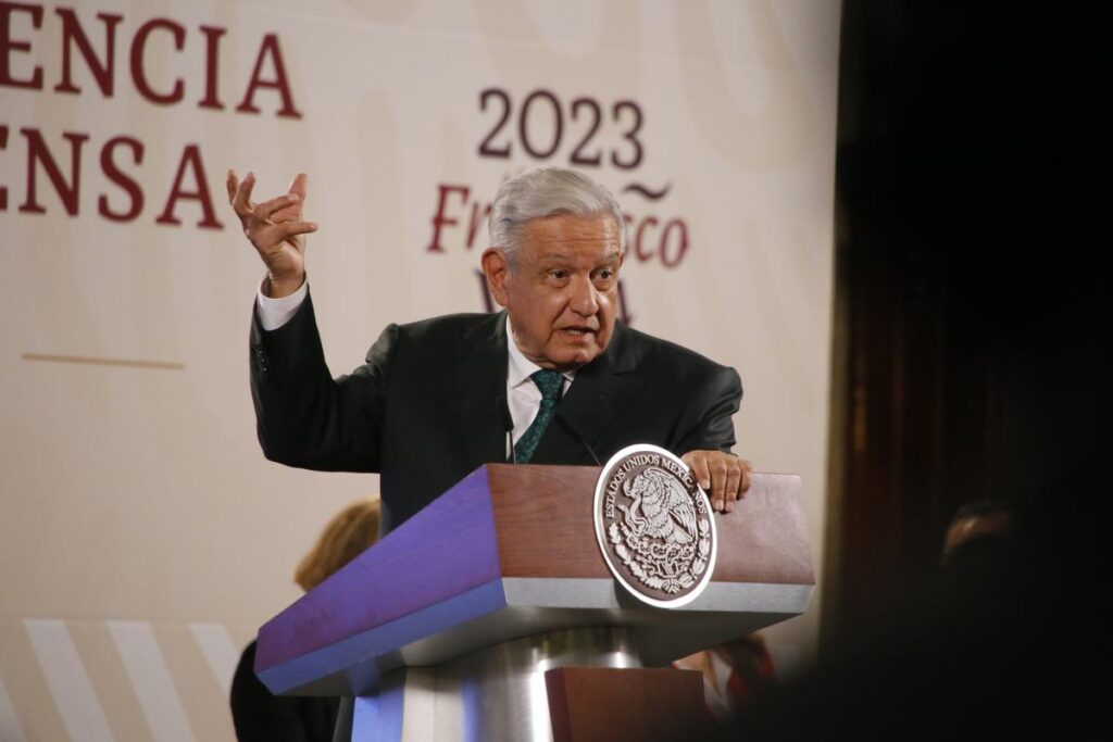 AMLO niega acusaciones de violencia política de género