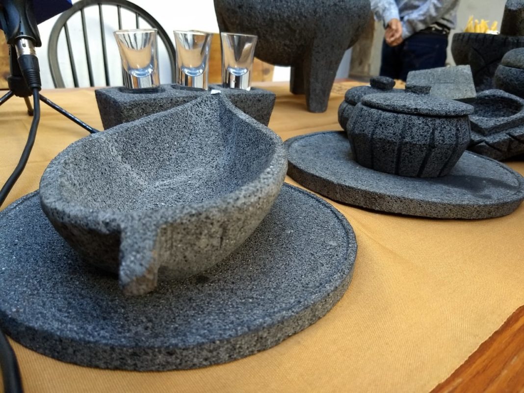 molcajete metate mas grandes del mundo San Nicolás de los Ranchos puebla  Primera Feria del Maíz 2018 - El Sol de México