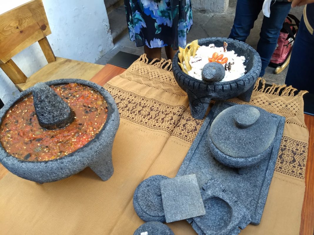 molcajete metate mas grandes del mundo San Nicolás de los Ranchos puebla  Primera Feria del Maíz 2018 - El Sol de México