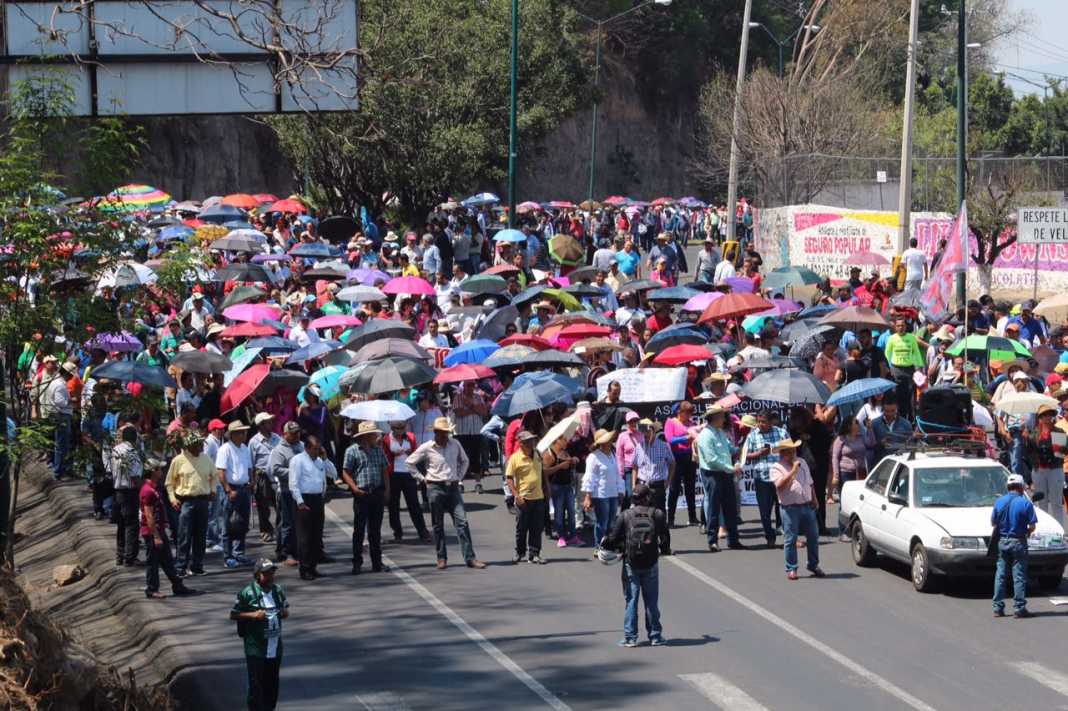 Anuncia CNTE marcha si no hay pagos