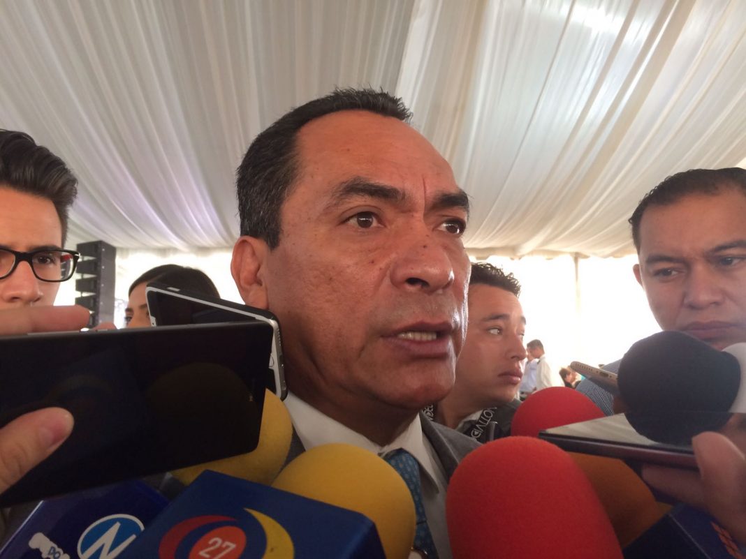No seré juez y parte en elección de fiscal: Adrián López