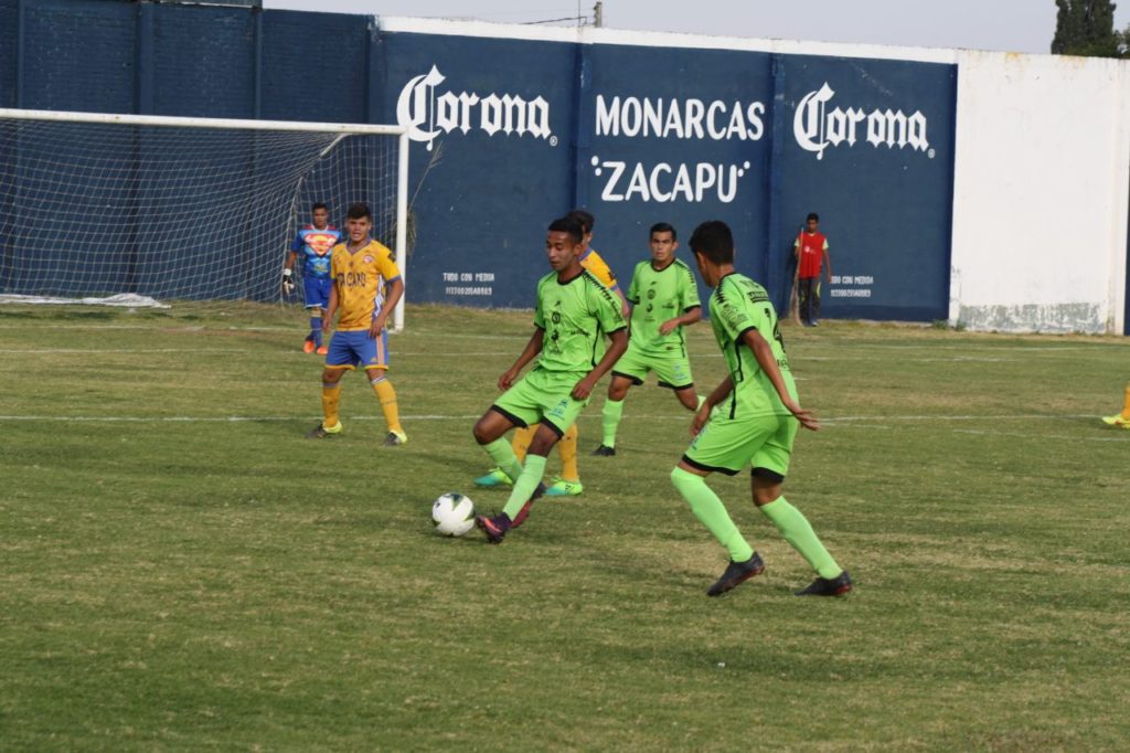 Par de roscas entre Zacapu y Atlético Valladolid