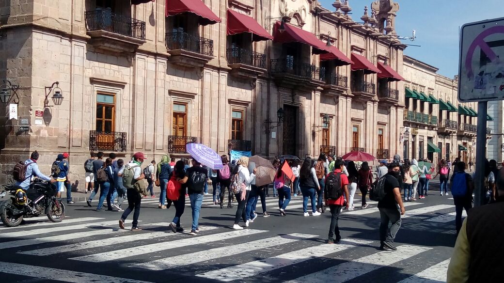 normalistas exigen cambios administrativos