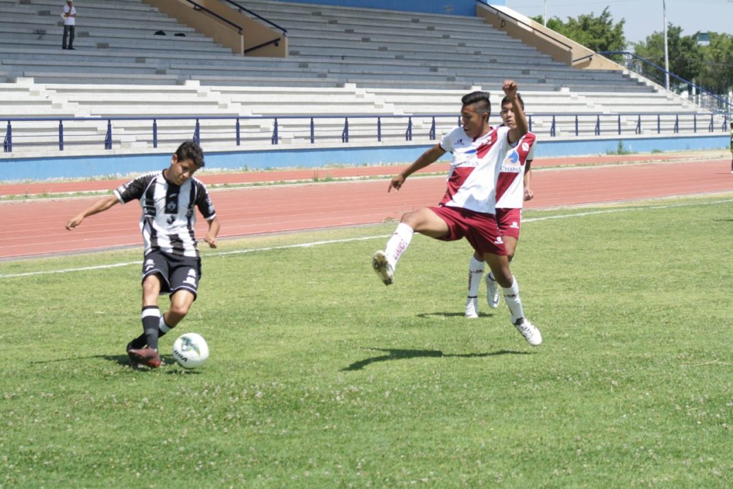 Atlético Valladolid estrena técnico y consigue victoria