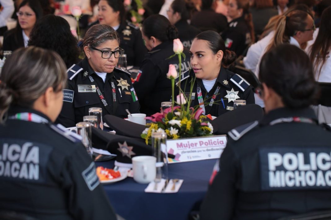 Reconoce Subsecretario de SSP a mujeres policías