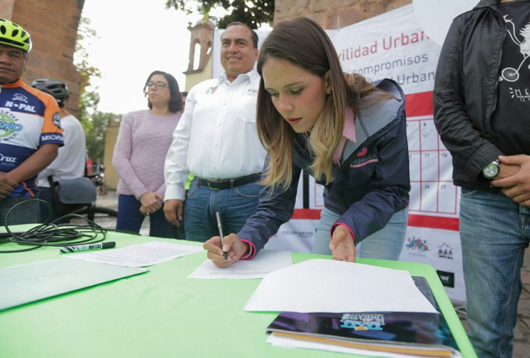 Seguridad para usuarios de bicicletas compromete Daniela de los Santos Torres