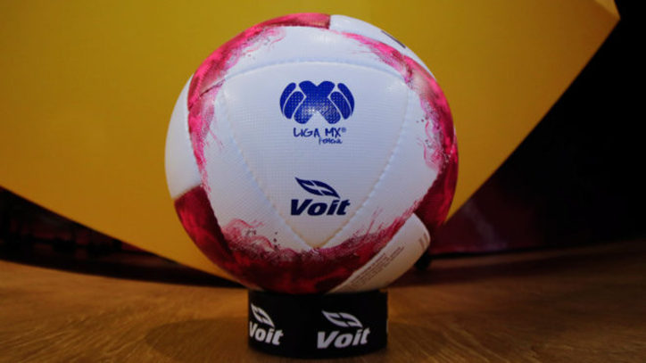 En octubre todo el futbol se jugará con balón rosa y azul