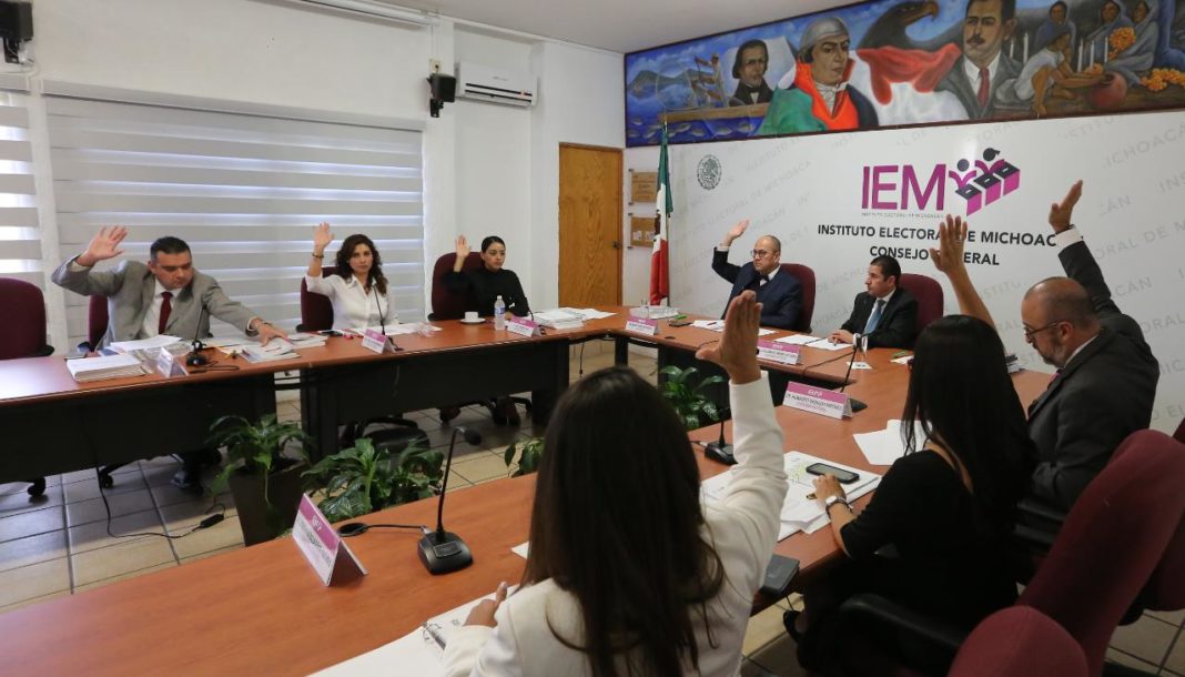 Entrega IEM constancias a diputadas