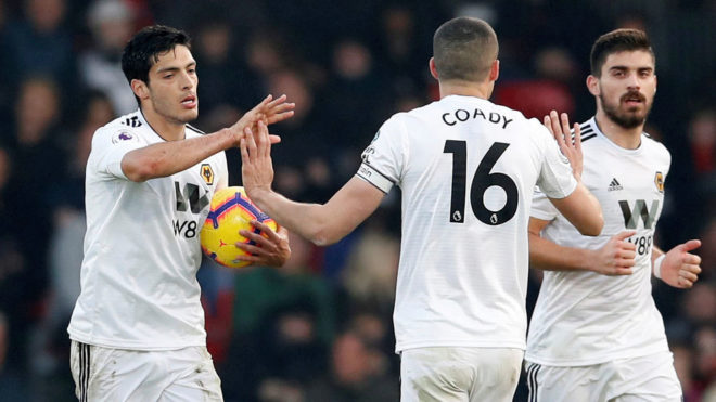 Raúl Jiménez sigue en grande, anota ante el Bournemouth (Video)