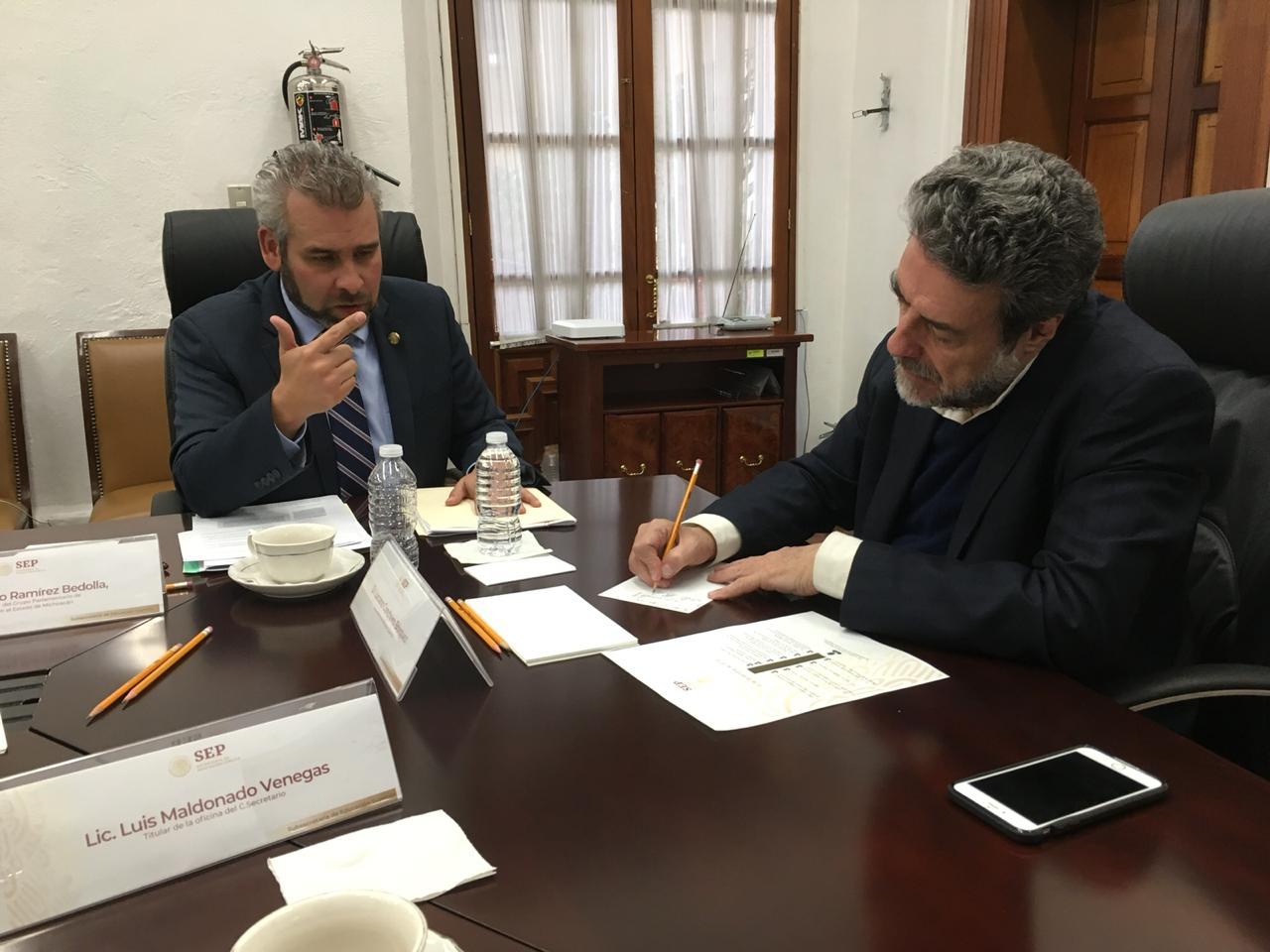 Celebra Alfredo Ramírez interés de Rectoría en que UMSNH sea universidad nacional