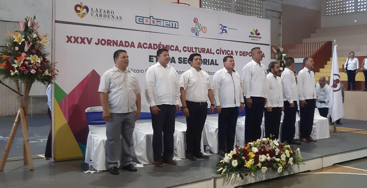 Pide desarrollo educativo para Michoacán