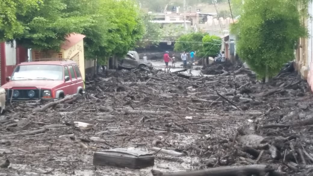 Se desborda río en Jalisco, reportan afectaciones
