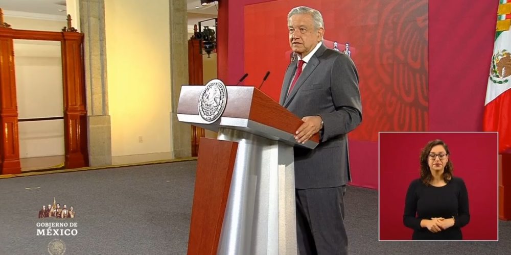 Amplia AMLO convenio con hospitales privados