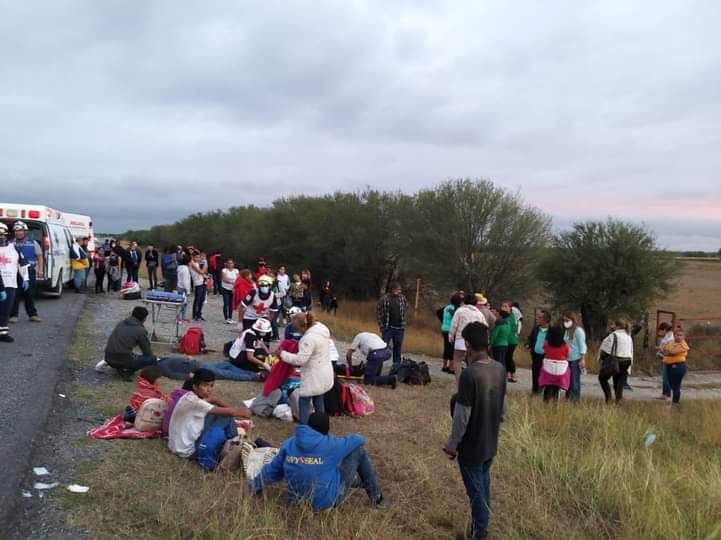 Integrantes de FRENAA sufren accidente vial