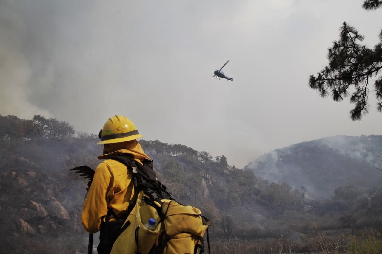 Extienden alerta atmosférica en Jalisco por incendio