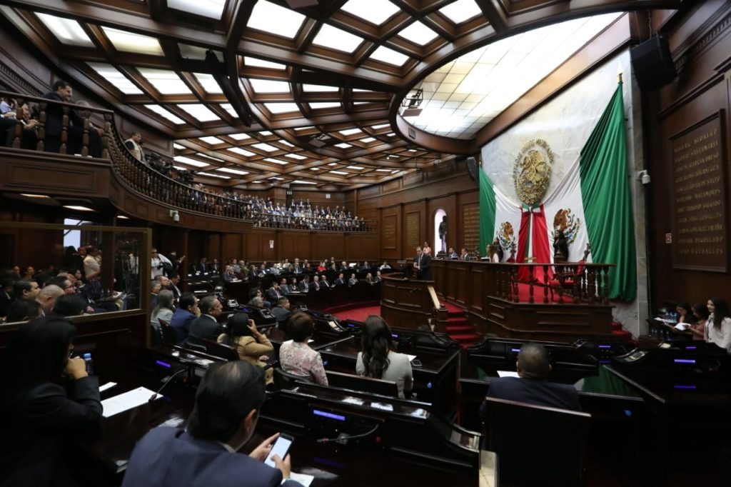 diputados de Michoacán 96 asesores