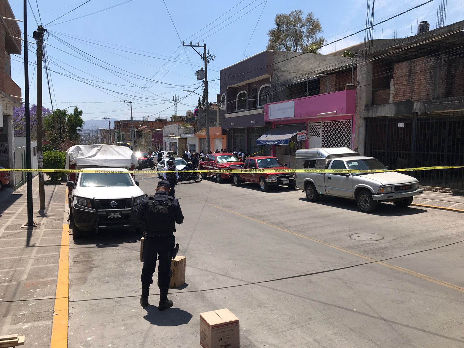 Asesinan a hombre dentro de una tienda de ropa en Morelia