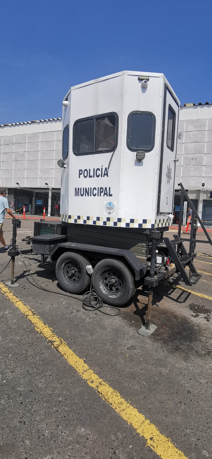 Inoperantes casetas espanta ladrones de centros comerciales