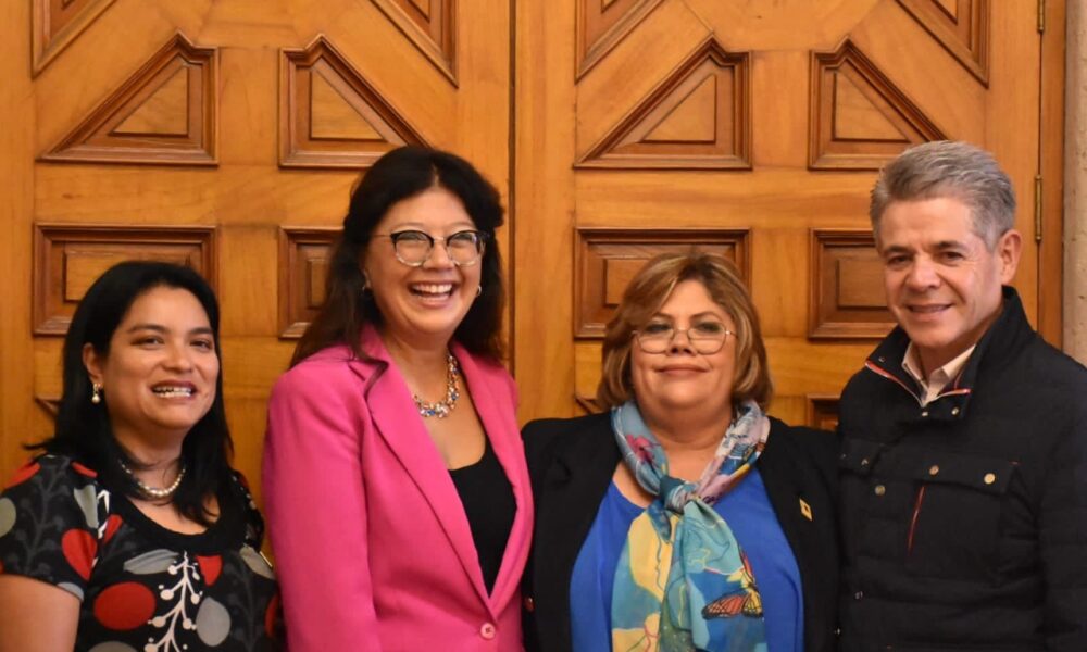 Deputies strengthen working relationships with Karina Villa, Senator from Illinois