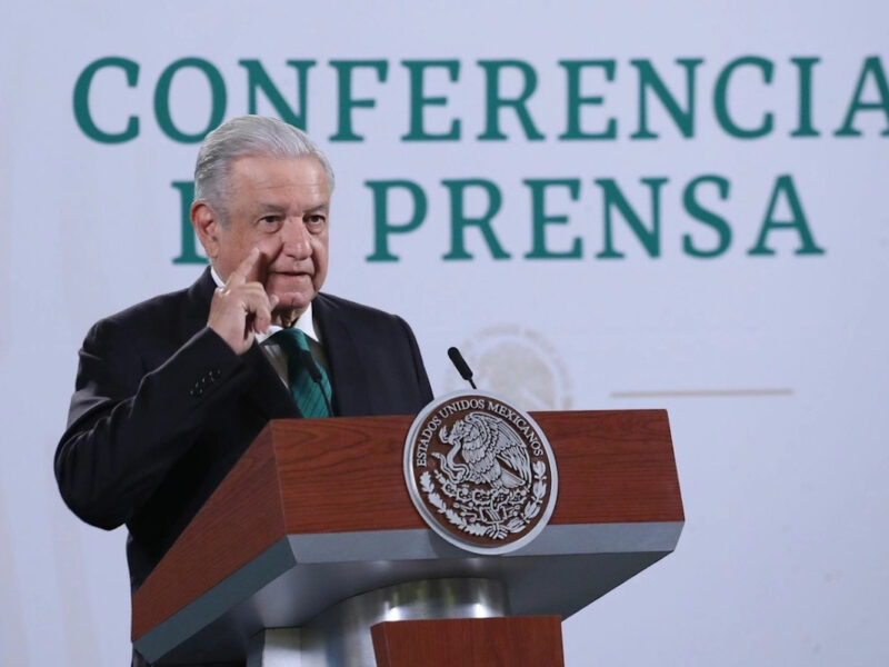 AMLO celebra deslinde de Cuauhtémoc Cárdenas de Mexicolectivo