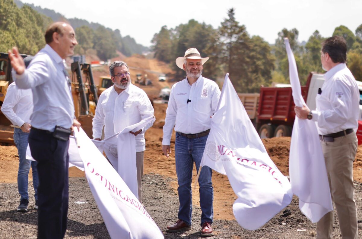 ampliación de autopista Pátzcuaro-Uruapan