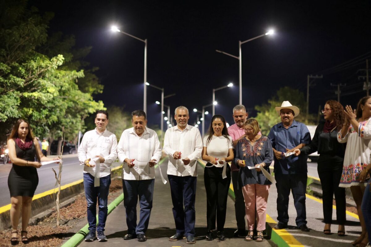 Inaugura Bedolla avenida en Apatzingán