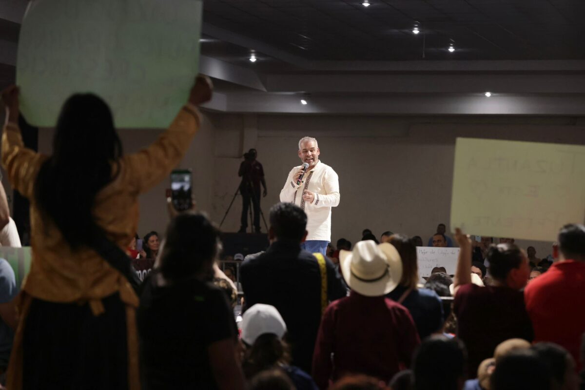 En Zitácuaro, Bedolla y Torres Piña clausuran foros de gobernabilidad