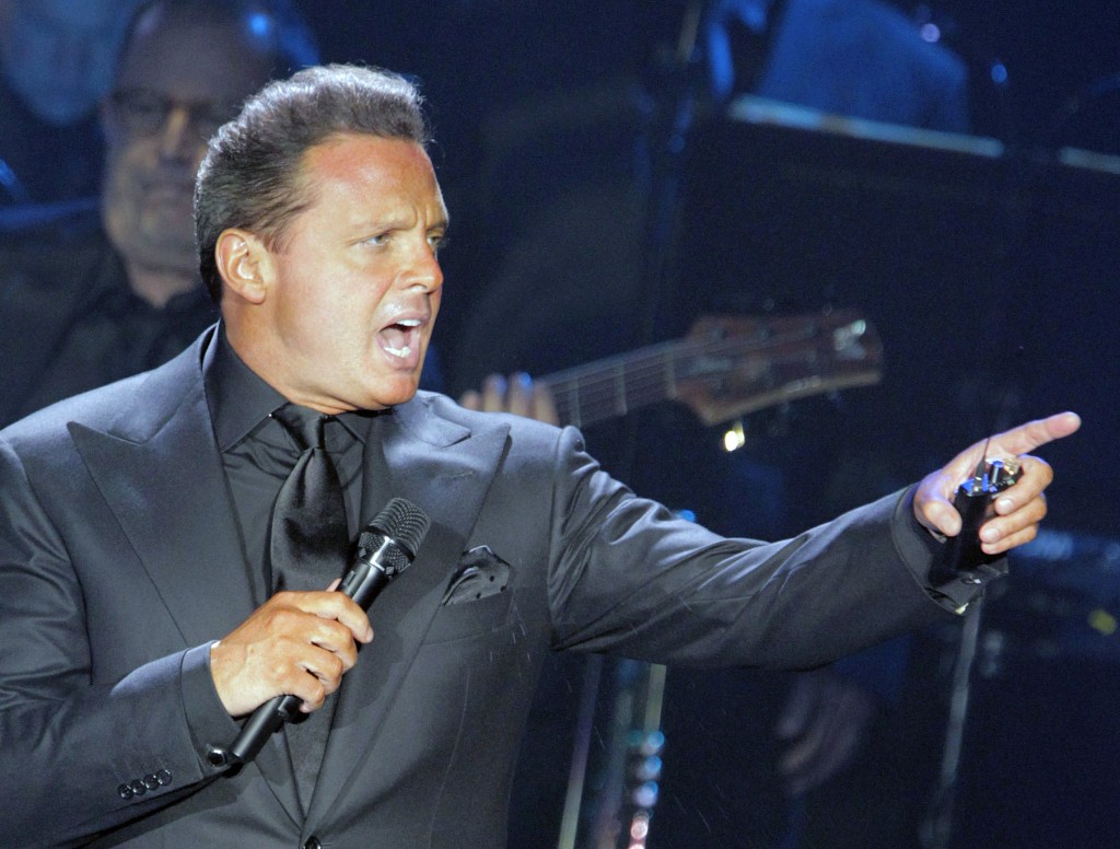 Defienden a Luis Miguel; niegan uso de doble en conciertos