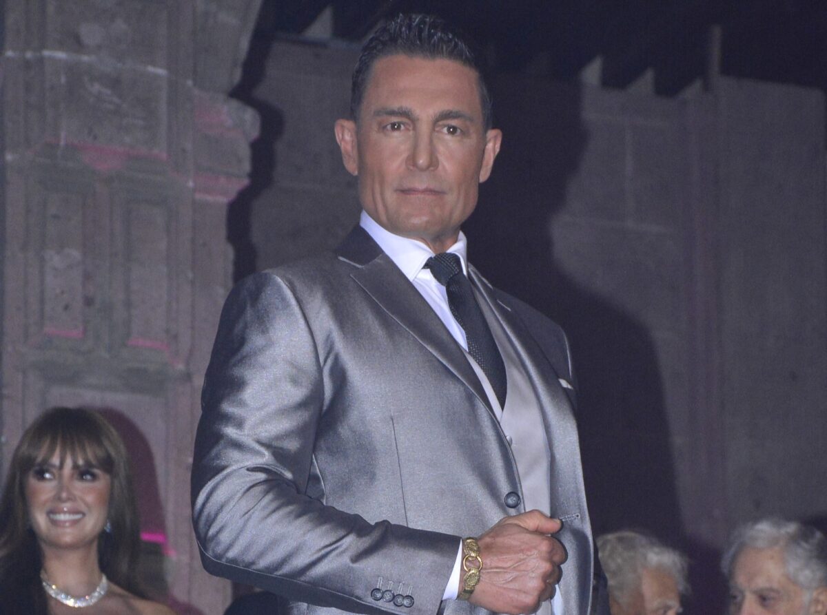 Enfrenta Fernando Colunga a la prensa por rumores de su vida personal