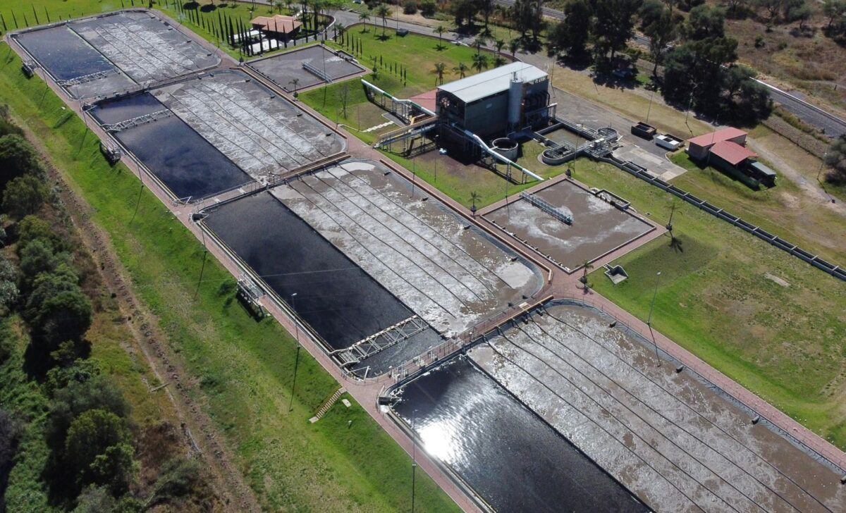 obra conducción aguas tratadas de Morelia