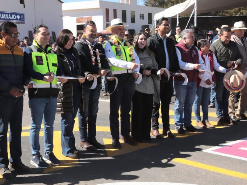 Inaugura bedolla rehabilitación de carretera Cuanajo Tupátaro