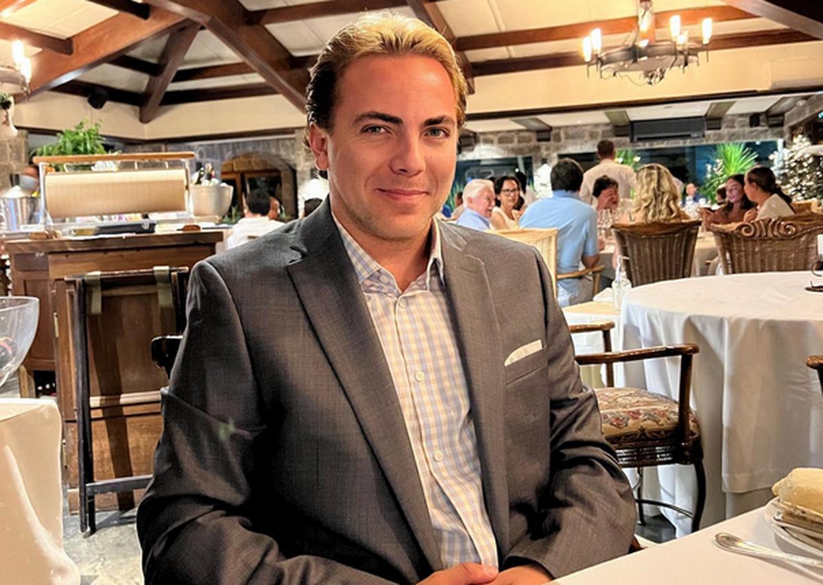 Cristian Castro rompe el siliencio sobre el loco valdés su padre