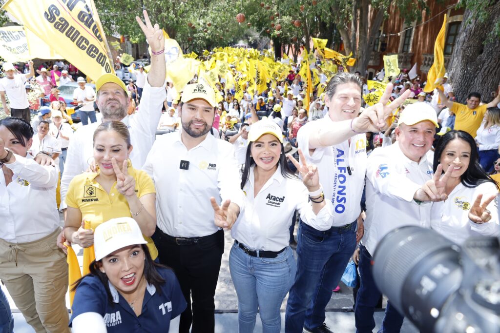 Araceli Saucedo llamó a votar por la democracia de México y por su proyecto