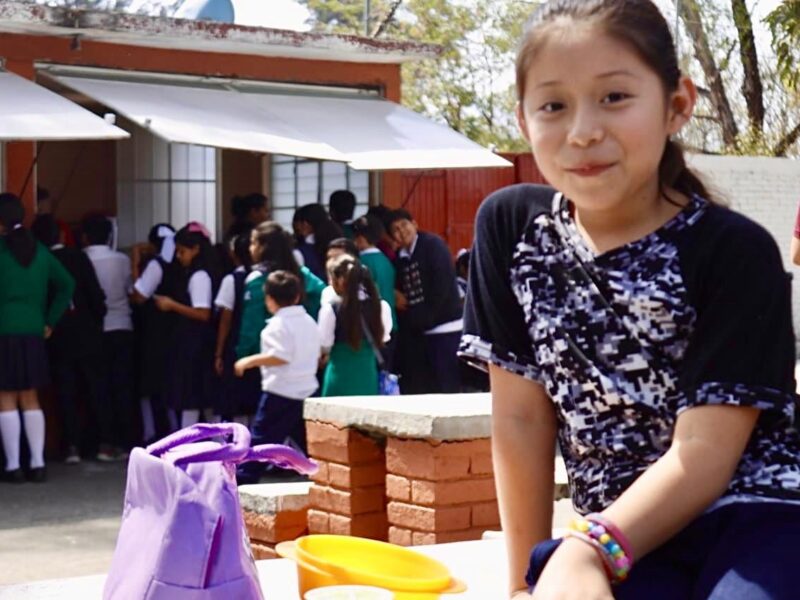 Solicitan flexibilidad en uniformes en escuelas ante onda de calor