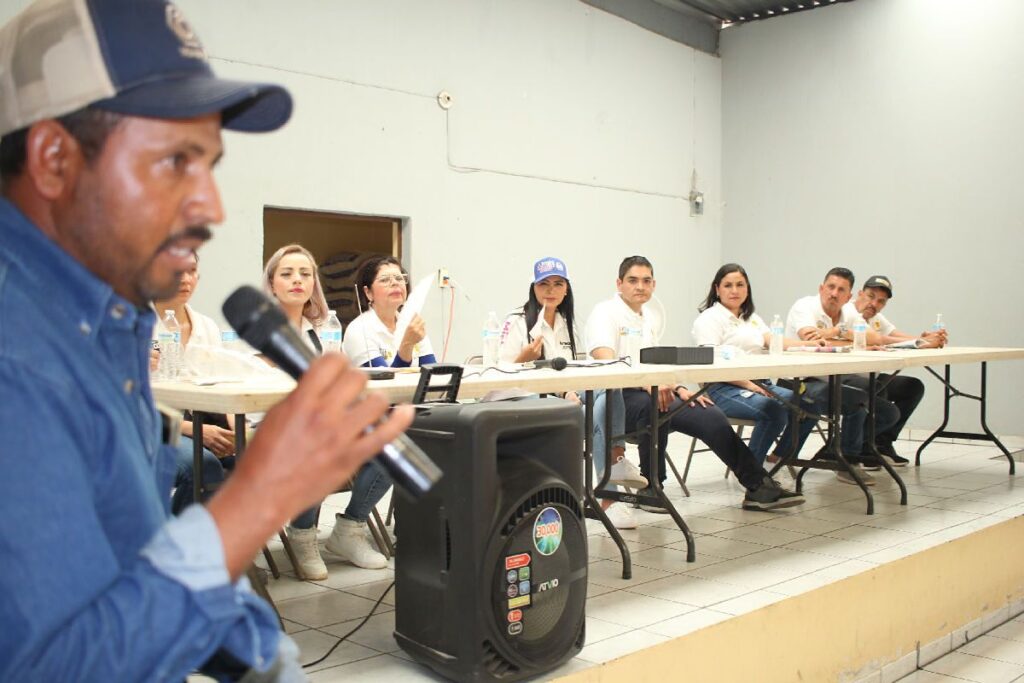 apoyo a la ganaderia con Araceli Saucedo - campaña