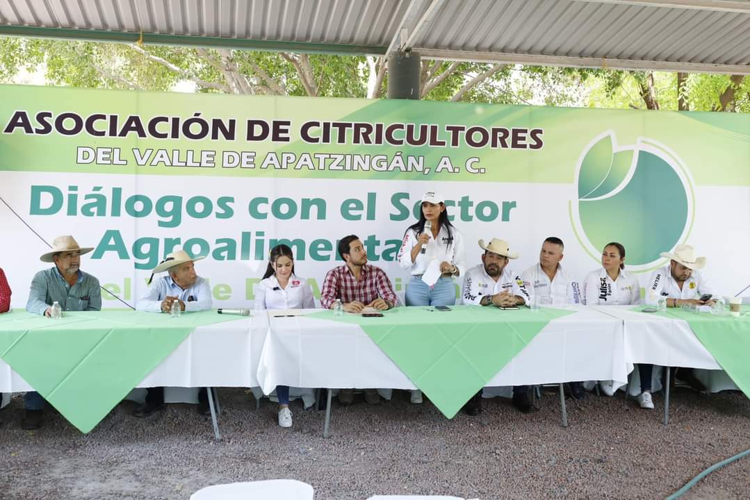 ¡Vamos con todo por el desarrollo del campo! Araceli Saucedo