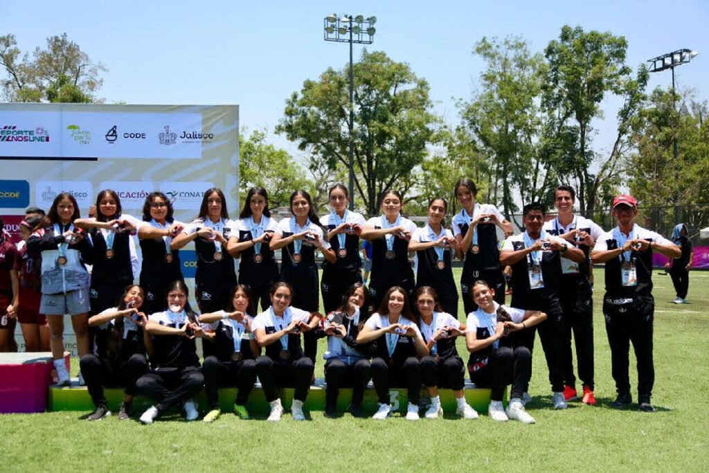 Bronce para el futbol femenil de Michoacán - equipo