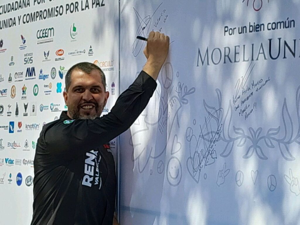 candidatos en Morelia firman iniciativa de organizaciones civiles