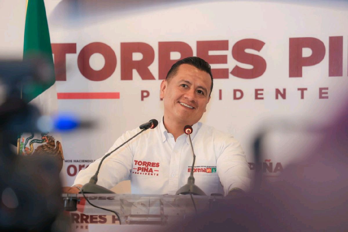 Carlos Torres Piña promete rehabilitación a unidades deportivas