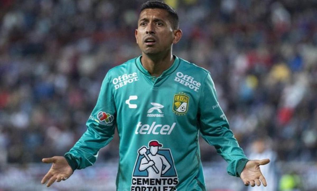 Elías Hernández moreliano baja con León