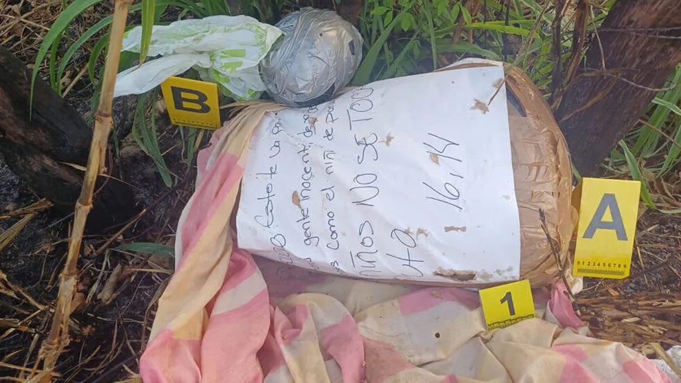 Encuentran cuerpos en Tabasco con mensaje por asesinato de Emiliano en Paraíso