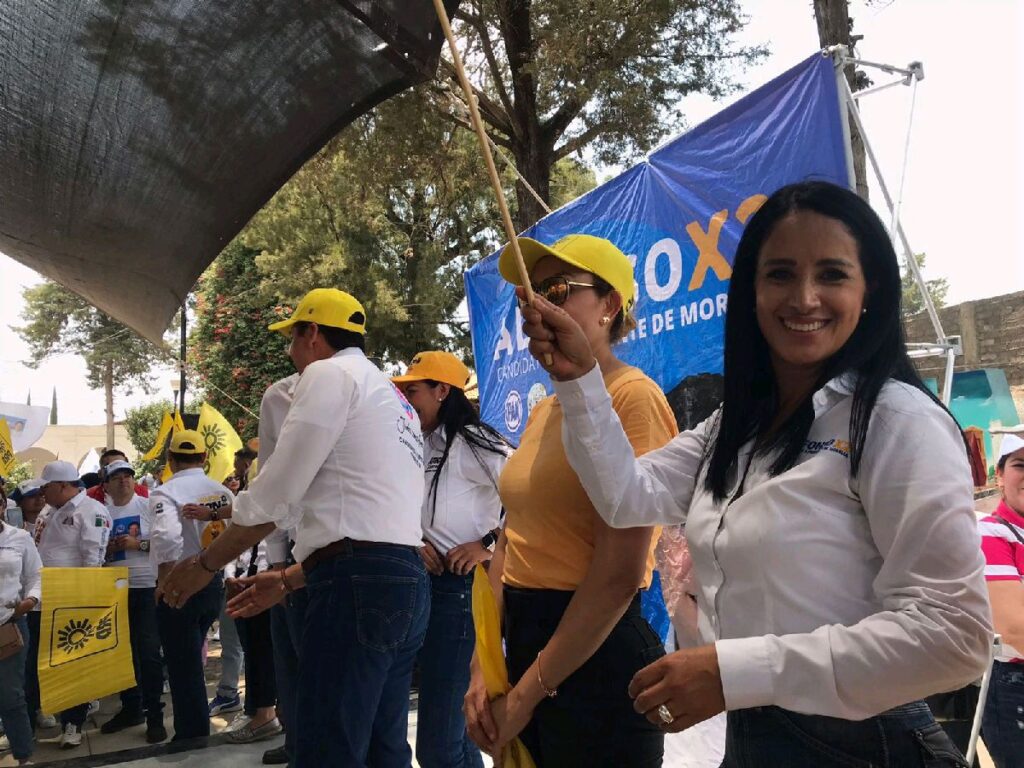 IEM oficializa regidora Lucila Martínez - campaña