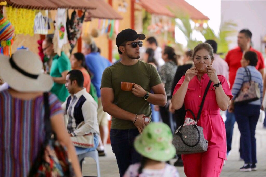 Invitan a la muestra del sector gastronómico en Festival Michoacán
