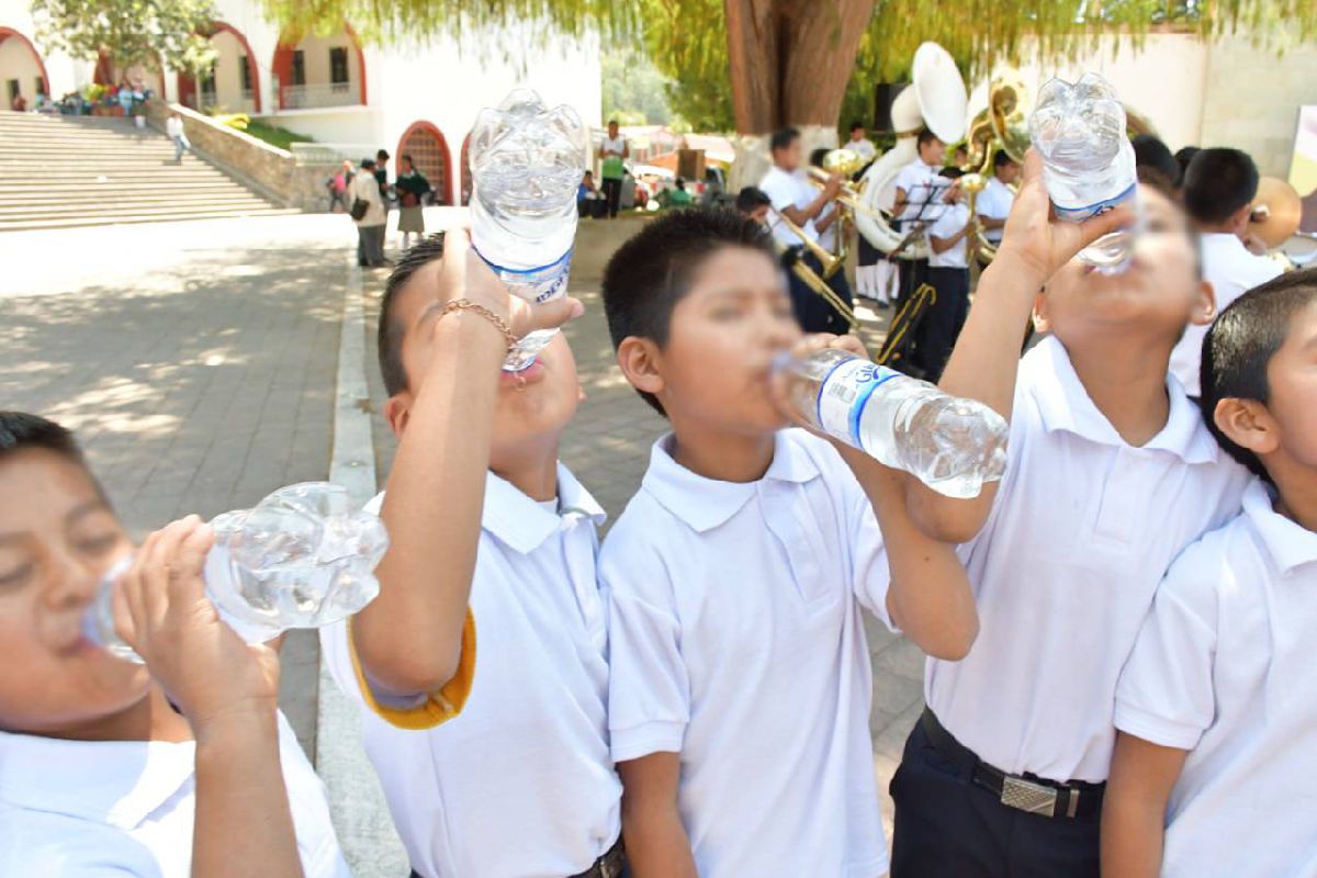 llama SEE a mantener precauciones en escuelas ante onda de calor