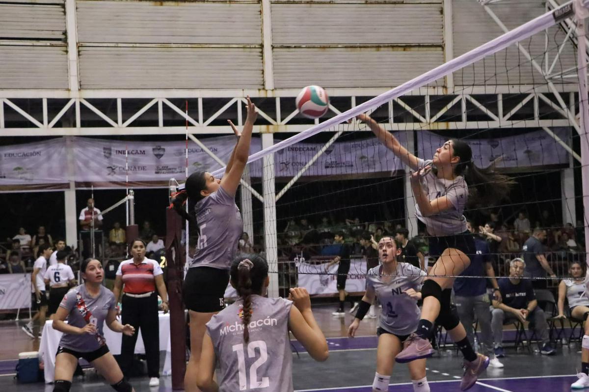 Michoacán cae ante Nuevo León en semifinales de voleibol femenil