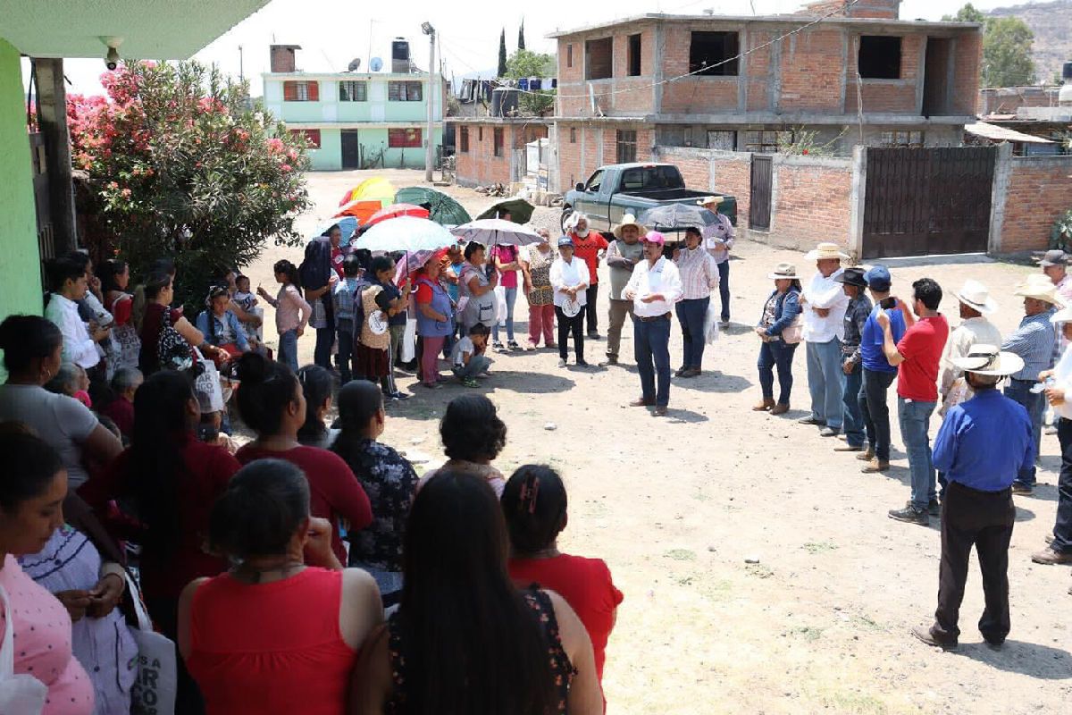 Roberto Carlos promete apoyo rural en Morelia en su campaña