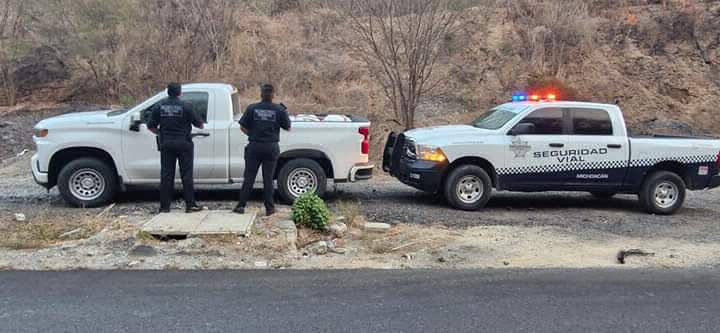 robo de patrulla en Michoacán - unidad FGEMich