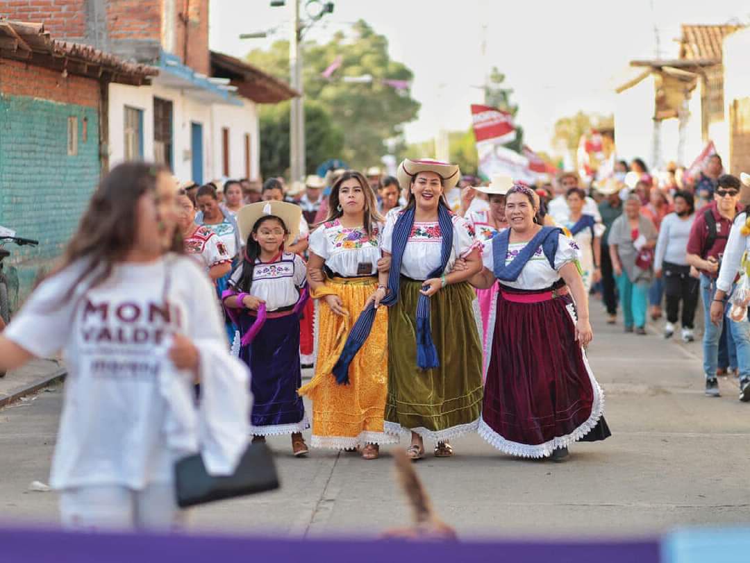 tiríndaro apoyo a mónica valdez