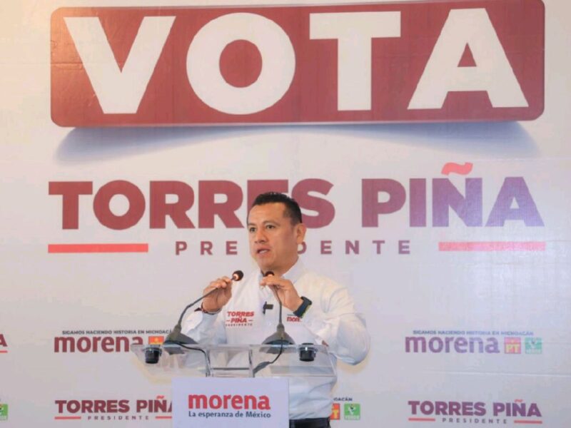 Torres Piña con audiencias ciudadanas en Morelia