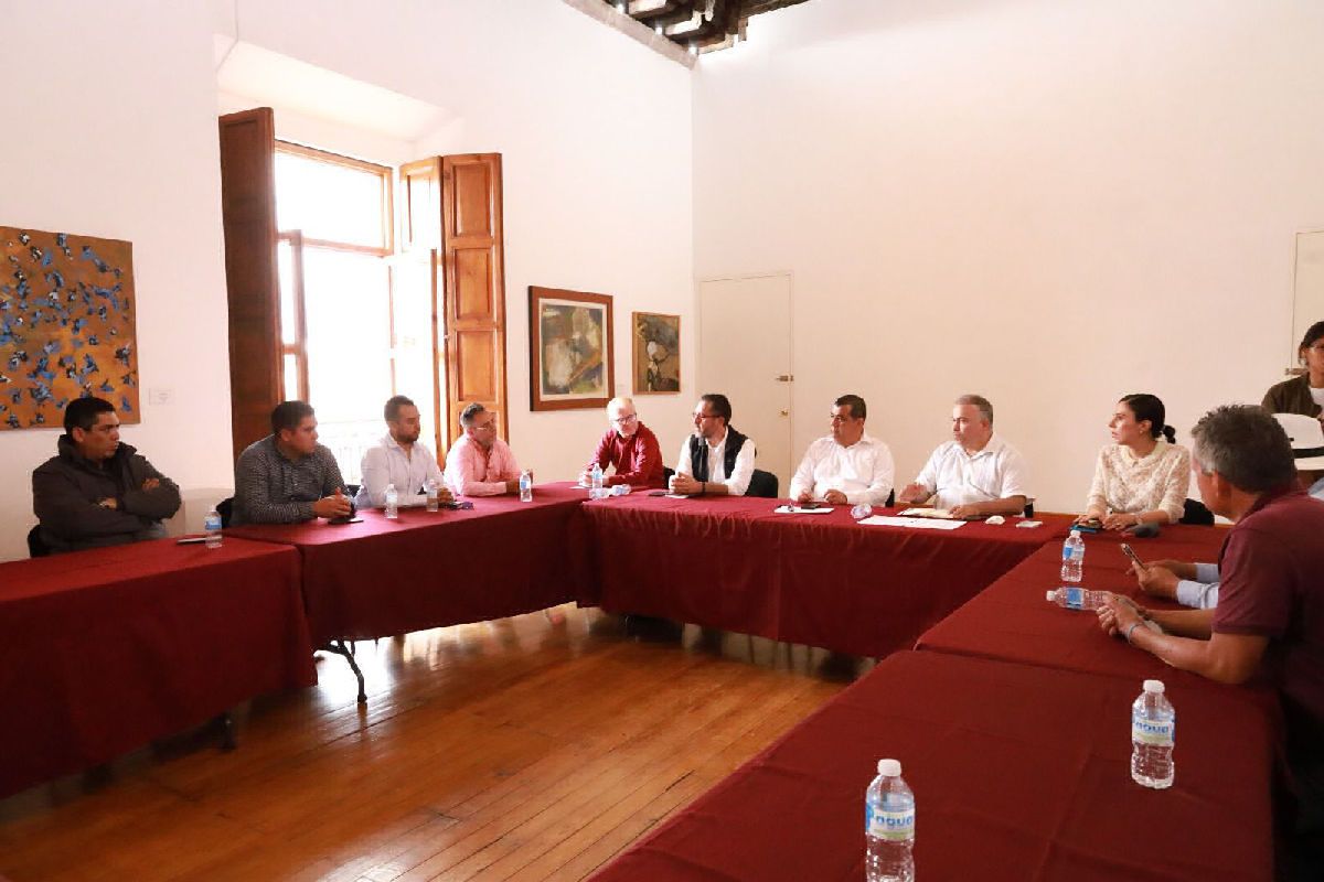 diálogo entre gobierno de Micoacán y transportistas libera vialidades de Morelia